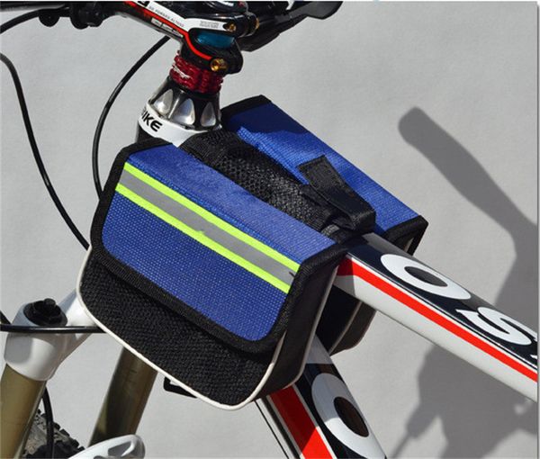 Bicycle saddle bag with shoulder strap, laptop pannier, and cargo rack for professional cycling accessories