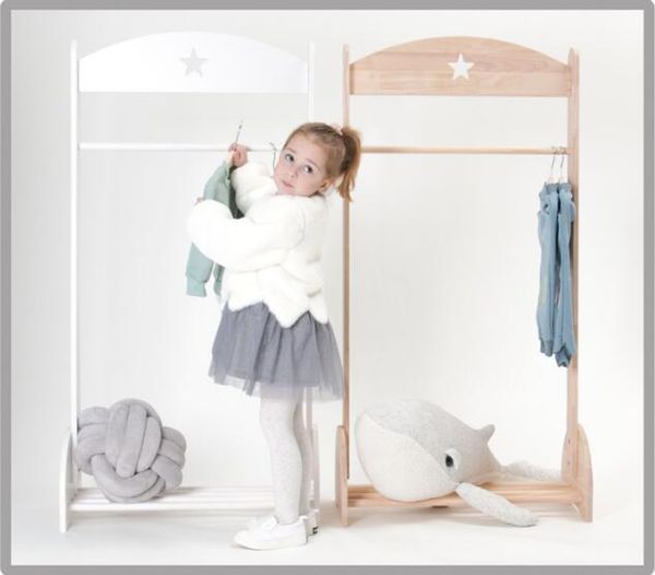 Nordic-style solid wood children's clothing rack for baby shops and photo props