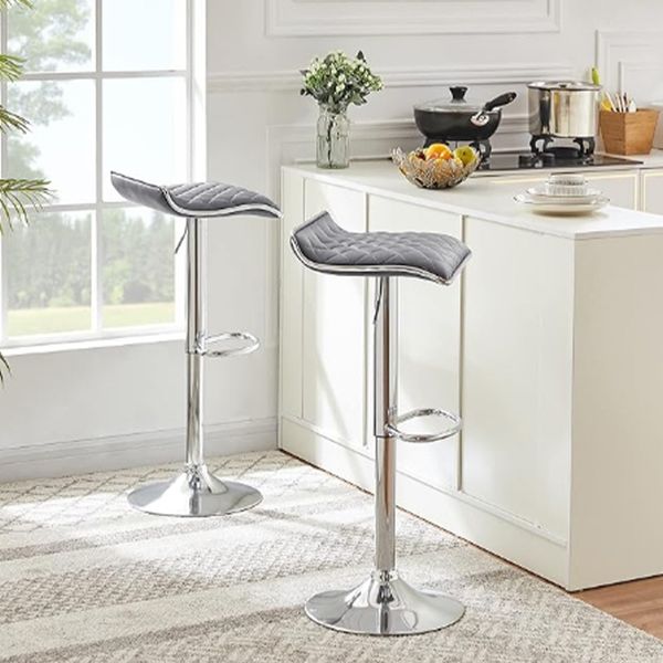Stylish ergonomic bar chair made with durable materials for comfortable seating