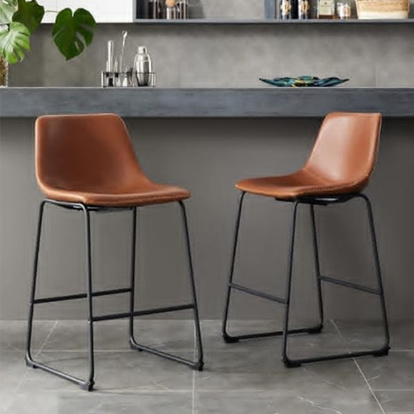 Stylish highchair with sleek finish, perfect for bars and dining spaces