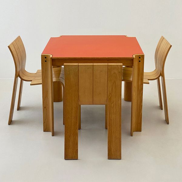 Wabi-sabi Wind Chair with curved back, retro rattan and solid wood design for dining or study